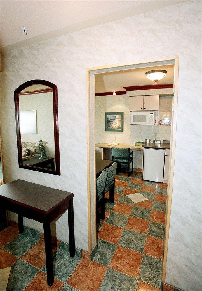 Robsonstrasse Hotel & Suites Ванкувер Екстер'єр фото